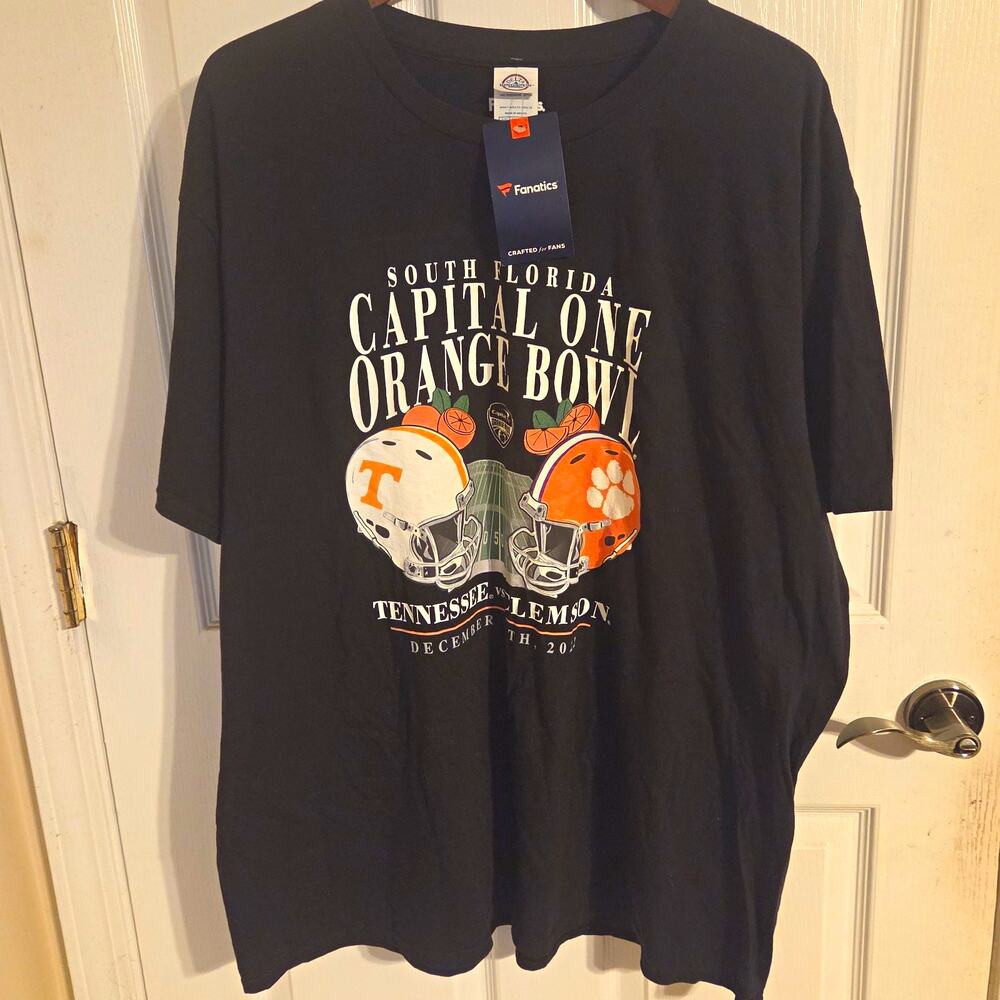 NWT Fanatics 2022 Capital One Orange Bowl T-Shirt Mens 2XL Tennessee vs Clemson